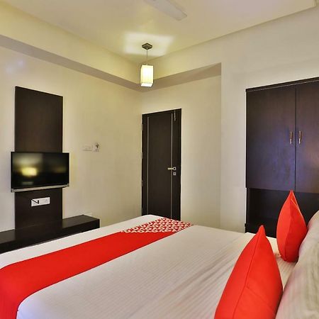 Hotel Magnum Inn Junagadh Esterno foto