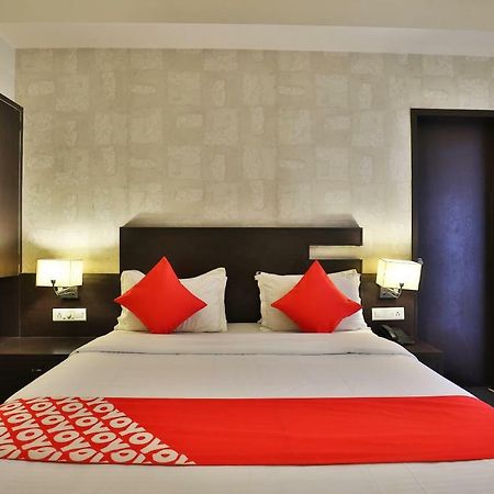 Hotel Magnum Inn Junagadh Esterno foto