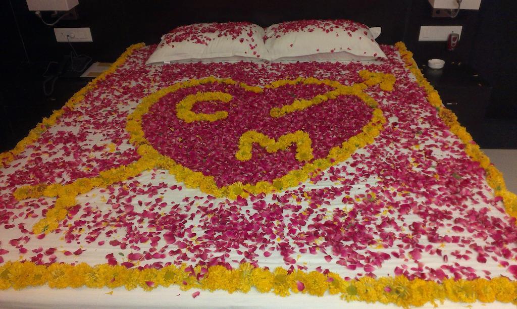 Hotel Magnum Inn Junagadh Esterno foto