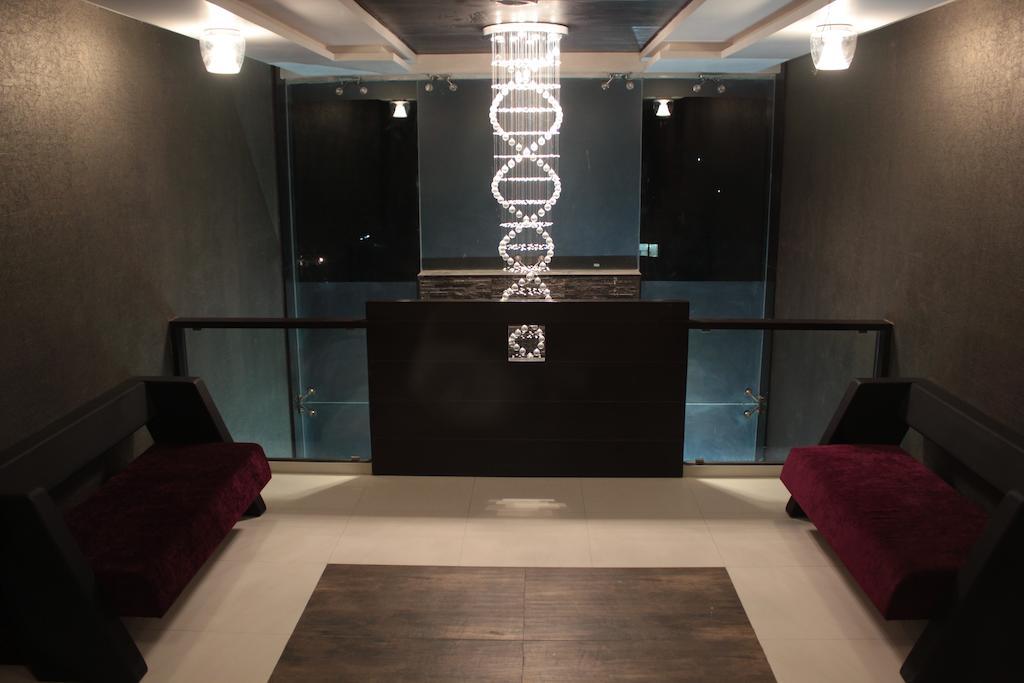 Hotel Magnum Inn Junagadh Esterno foto